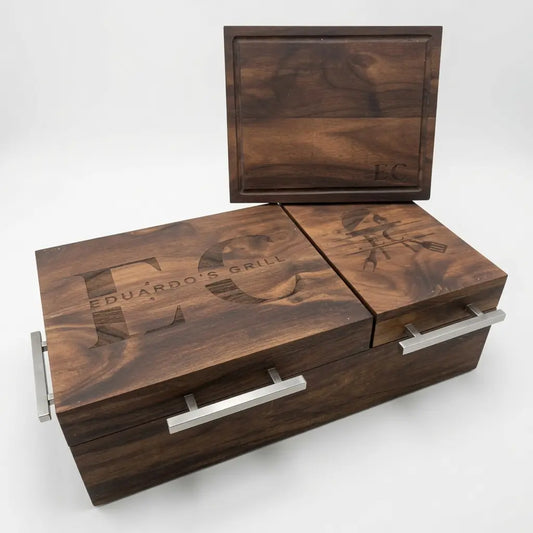 Mega Caja de Nogal Sólido para Carne Asada + Tabla de Picar | Grabado Láser Incluido | RKhome