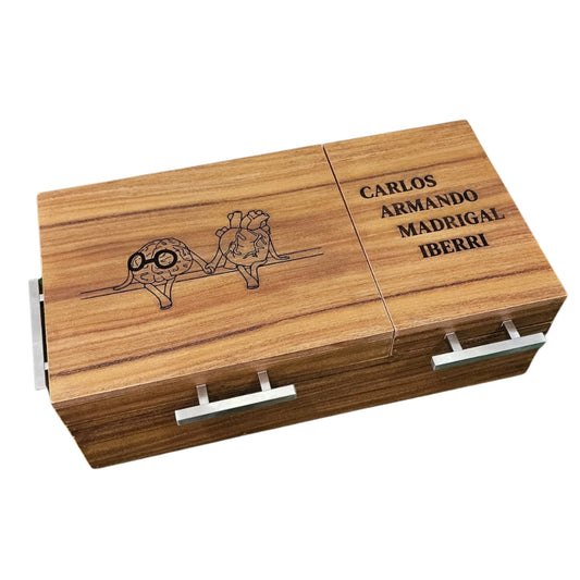 Caja de Parota Enchapada Doble Inserto + Tabla de Picar | Grabado Láser Incluido | RKhome